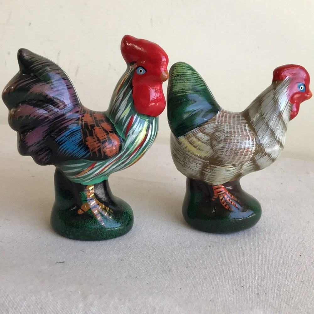 Chickens Ceramic figures Rooster and Hen - Picture 7 of 7